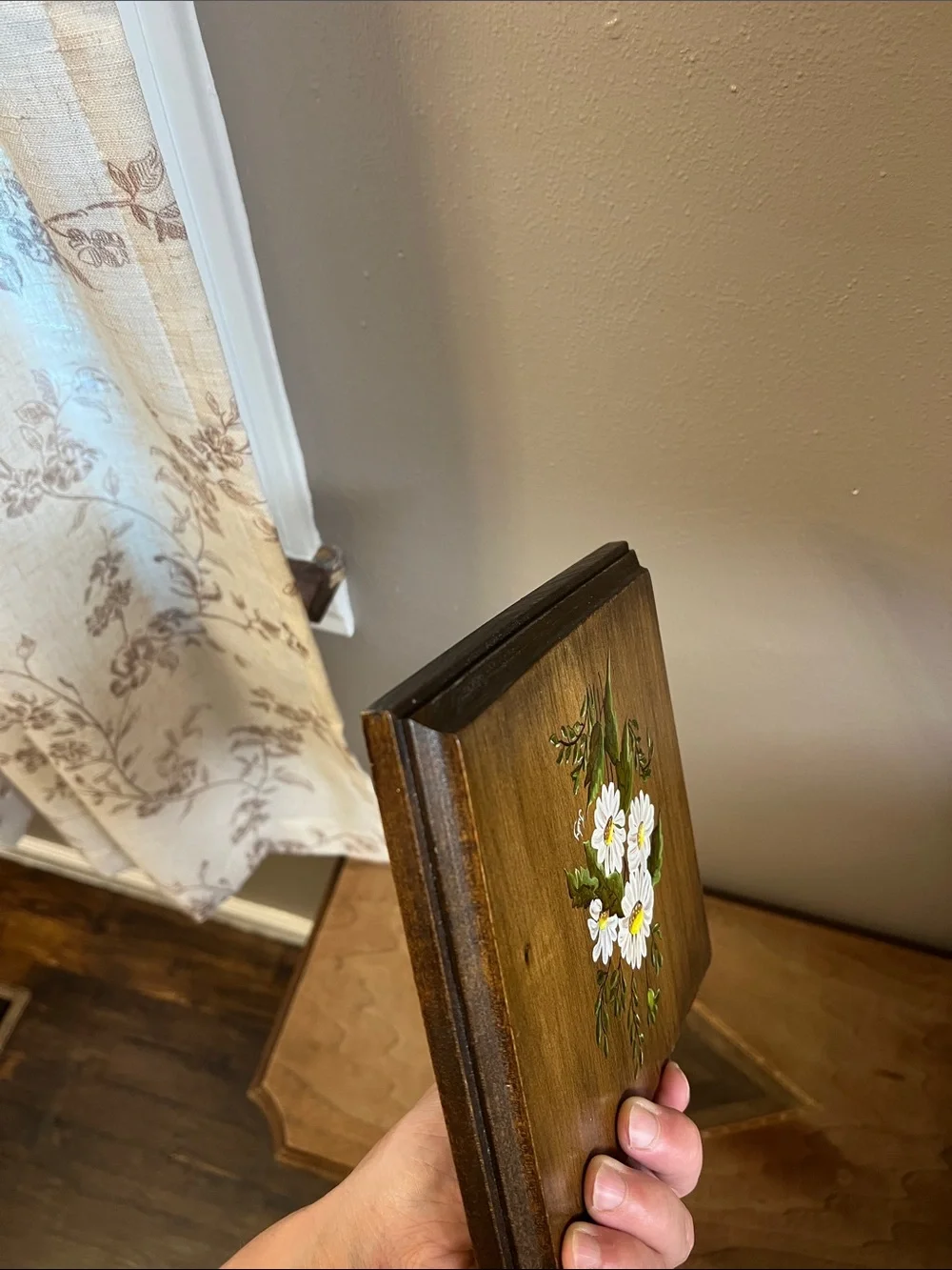 Vintage Hand Painted White Floral wall plaque